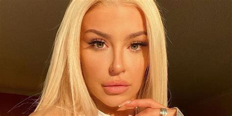 Tana Mongeau May Have Just Posted Her Most Naked Selfie Yet。